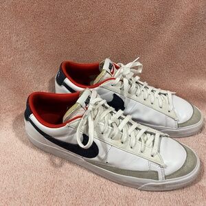 Nike Men's White and Black Sneakers Blaze 77 Vintage!
